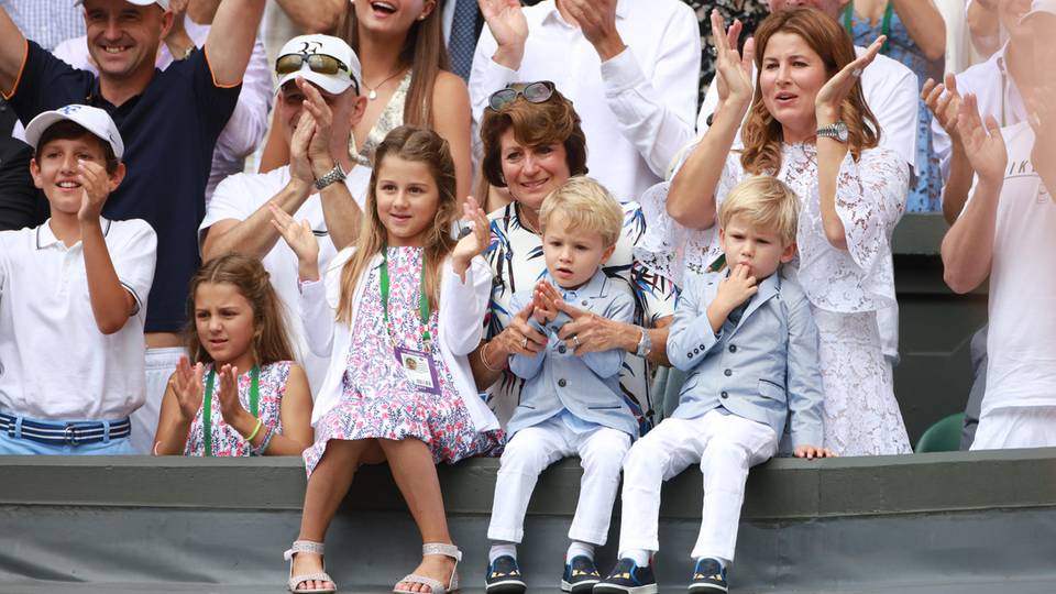 Roger Federer´s Familie applaudiert bei einem seiner Spiele