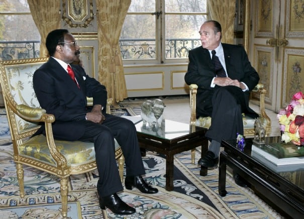  Jacques Chirac et Omar Bongo Ondimba le 30 novembre 2006 à l'Elysée.