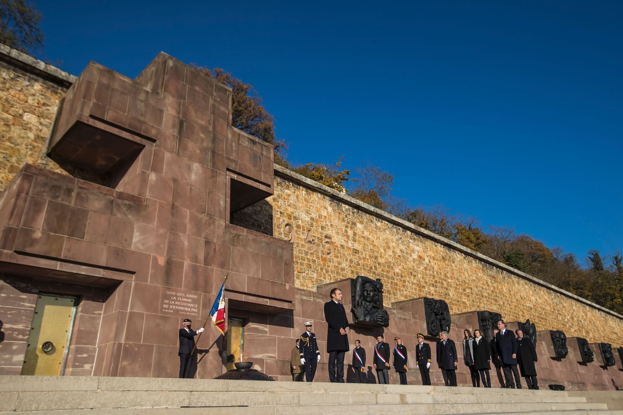 Le mémorial du Mont-Valérien lors d'une cérémonie présidée par Emmanuel Macron le 11 novembre 2021